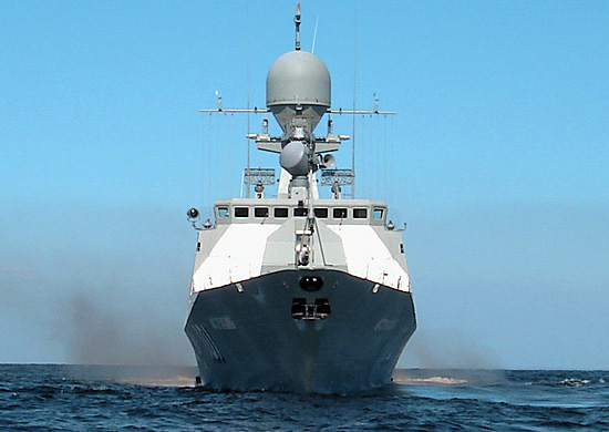 Более 10 кораблей Каспийской флотилии вышли в море для выполнения стрельб из зенитно-артиллерийских комплексов
