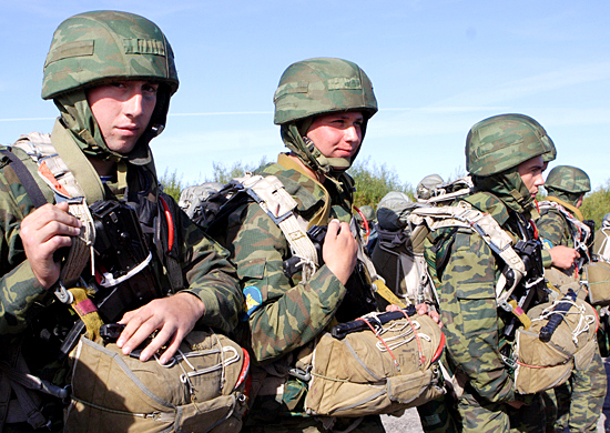 Российские десантники приняли участие в тактическом учении в Греции