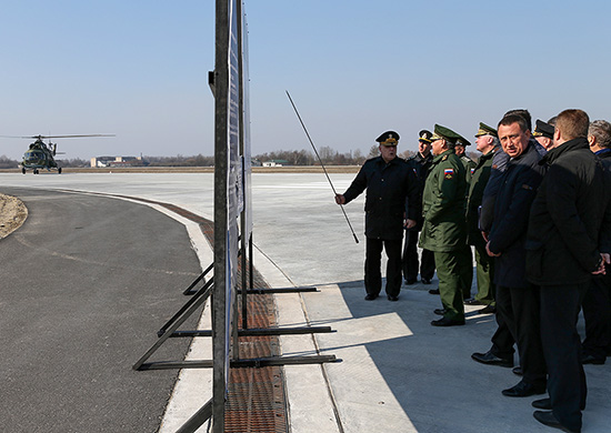 Министр обороны России проверил выполнение работ по реконструкции  аэродрома Чкаловск Балтийского флота