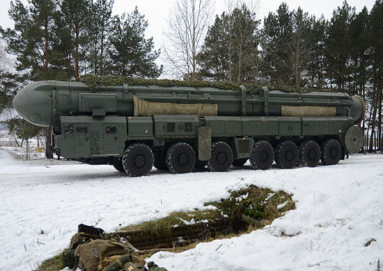 В ходе учения с Иркутским ракетным соединением инженеры оборудуют новые полевые позиции для ПГРК «Тополь»