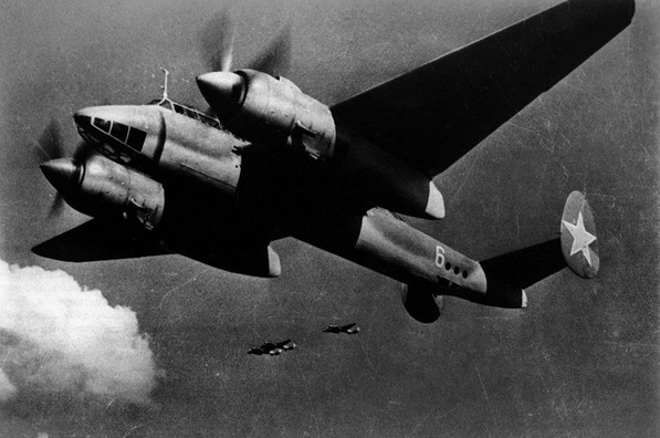 Ту-2 (АНТ-58) - фронтовой пикирующий бомбардировщик