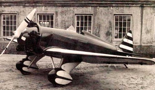 УТ-1 (АИР-14) - учебно-тренировочный самолет